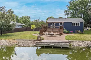 2104 Hazel St, Oshkosh, WI 54901 - Photo 2