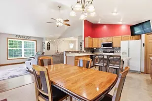 3225 S 26th St, Manitowoc, WI 54220 - Photo 6