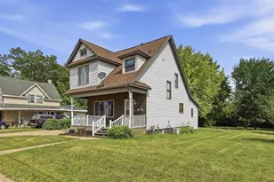 738 3rd St, Menasha, WI 54952 - Photo 24