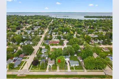 1322 Broad Street, Oshkosh, WI 54901 - Photo 26