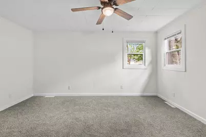 1322 Broad Street, Oshkosh, WI 54901 - Photo 16