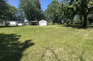 W5168 Shady Ln, Shawano, WI 54166 - Photo 6