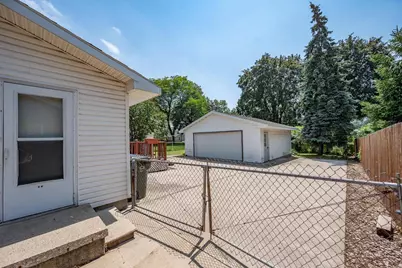 815 Ash Street, De Pere, WI 54115 - Photo 34