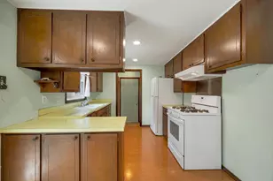 815 Ash St, De Pere, WI 54115 - Photo 10
