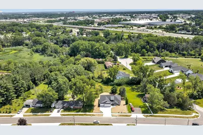 2735 Hillsdale Court, Green Bay, WI 54313 - Photo 32