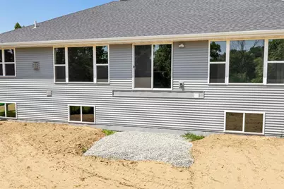 2735 Hillsdale Court, Green Bay, WI 54313 - Photo 2