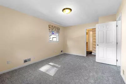 542 Clover Lane, Green Bay, WI 54301 - Photo 16