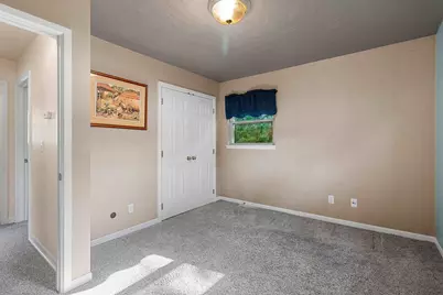 542 Clover Lane, Green Bay, WI 54301 - Photo 20