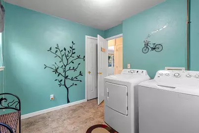 542 Clover Lane, Green Bay, WI 54301 - Photo 14