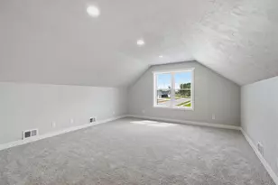 N8871 Killarney Way, Menasha, WI 54952 - Photo 34