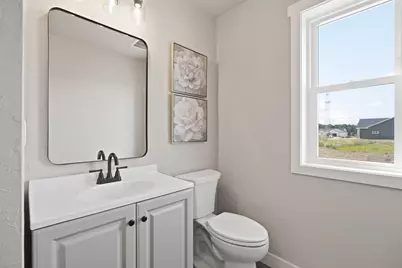 N8871 Killarney Way, Menasha, WI 54952 - Photo 22