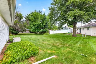 8 Tracy Ct, Appleton, WI 54915 - Photo 22