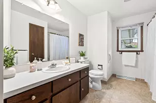 8 Tracy Ct, Appleton, WI 54915 - Photo 10
