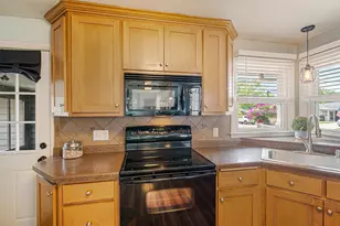 2218 N McDonald St, Appleton, WI 54911 - Photo 8