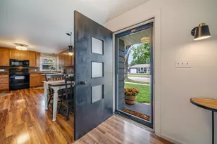 2218 N McDonald St, Appleton, WI 54911 - Photo 4