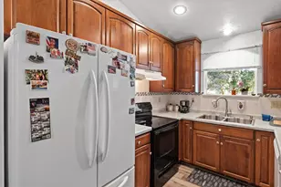 3303 E Heidemann Dr, Appleton, WI 54915 - Photo 28