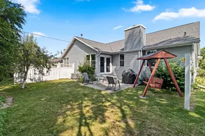3303 E Heidemann Drive, Appleton, WI 54915 - Photo 6