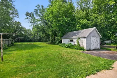 1129 W New York Avenue, Oshkosh, WI 54901 - Photo 32