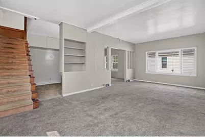 1129 W New York Avenue, Oshkosh, WI 54901 - Photo 8