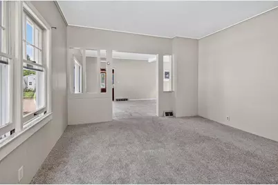 1129 W New York Avenue, Oshkosh, WI 54901 - Photo 2