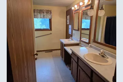 W3618 Chicago Lane, Redgranite, WI 54970 - Photo 8