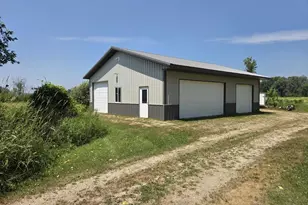 W3618 Chicago Ln, Redgranite, WI 54970 - Photo 14