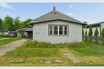 206 Steger Street, Redgranite, WI 54970 - Photo 2