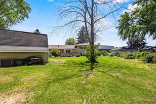 2366 S Ridge Rd, Ashwaubenon, WI 54304 - Photo 28