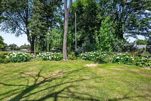 2366 S Ridge Rd, Ashwaubenon, WI 54304 - Photo 30