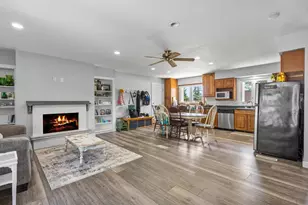 2366 S Ridge Rd, Ashwaubenon, WI 54304 - Photo 8