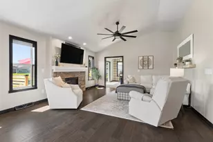 5078 N Milkweed Trl, Appleton, WI 54913 - Photo 4