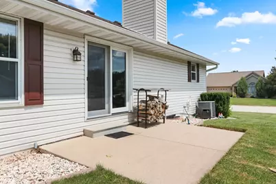 2821 Friendly Circle, Green Bay, WI 54313 - Photo 38