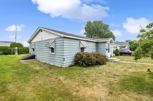 231 Lake St, Marinette, WI 54143 - Photo 30