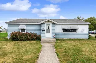 231 Lake St, Marinette, WI 54143 - Photo 26