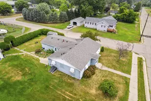 231 Lake St, Marinette, WI 54143 - Photo 24