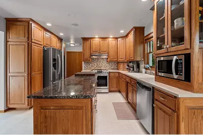 1015 Mt Blanc Court, Green Bay, WI 54311 - Photo 32
