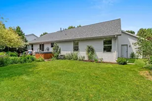1717 Emerald Dr, Green Bay, WI 54311 - Photo 6