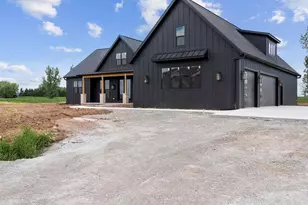 1471 Rockland Hts Rd, De Pere, WI 54115 - Photo 2