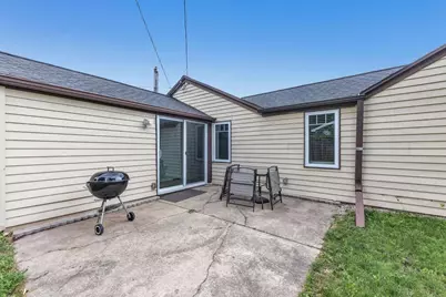 1110 Wirtz Avenue, Green Bay, WI 54304 - Photo 4