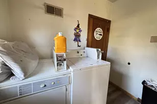 317 N Washington St, Waupaca, WI 54981 - Photo 14