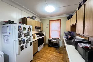 317 N Washington St, Waupaca, WI 54981 - Photo 2