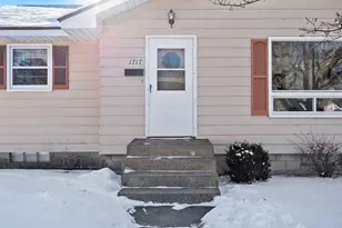 1717 Daggett St, Marinette, WI 54143 - Photo 30