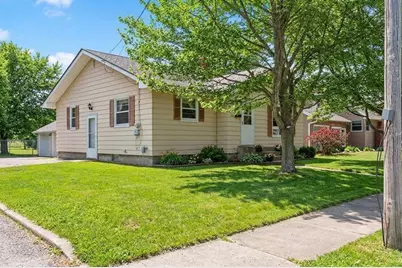 1717 Daggett Street, Marinette, WI 54143 - Photo 2