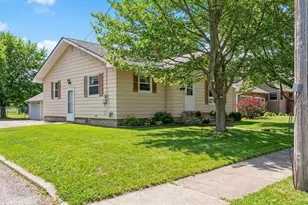 1717 Daggett St, Marinette, WI 54143 - Photo 2