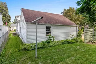1203 N Gillett St, Appleton, WI 54914 - Photo 40