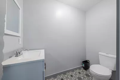 246 W 12th Avenue, Oshkosh, WI 54902 - Photo 10