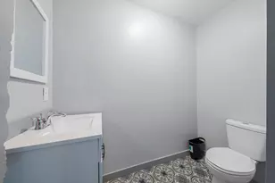 246 W 12th Ave, Oshkosh, WI 54902 - Photo 10