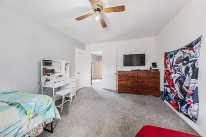246 W 12th Avenue, Oshkosh, WI 54902 - Photo 24