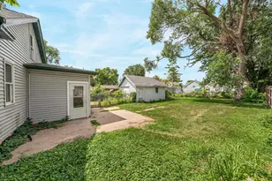 246 W 12th Ave, Oshkosh, WI 54902 - Photo 28