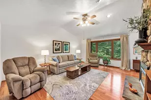 3122 Birdie Ct, Green Bay, WI 54313 - Photo 4